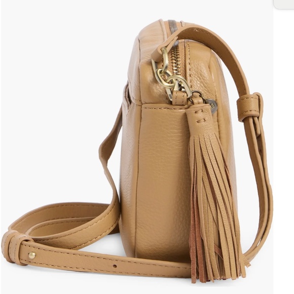 HOBO Renny Tassel Camera Crossbody Bag Purse - Picture 4 of 8